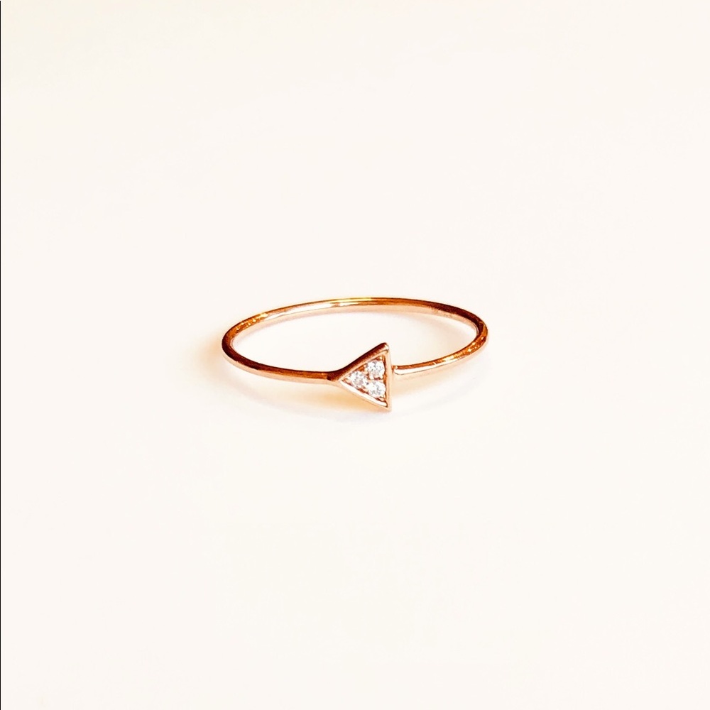 18K Diamond triangle ring